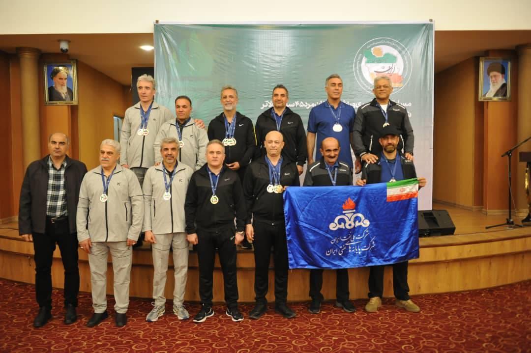 حضور موفق کاروان ورزشی پایانه‌های نفتی ایران در المپیاد کارکنان بالای ۴۵ سال 10