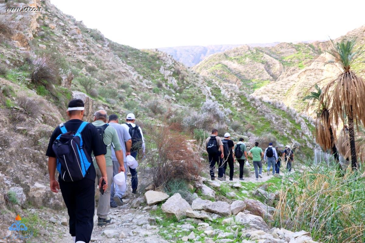 صعود بسیجیان پایانه میعانات گازی پارس جنوبی به ارتفاعات بیرمی 3