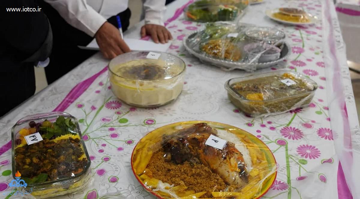 برگزاری جشنواره پخت کیک و شیرینی و جشنواره پخت غذای محلی در پایانه نفتی خارگ 26