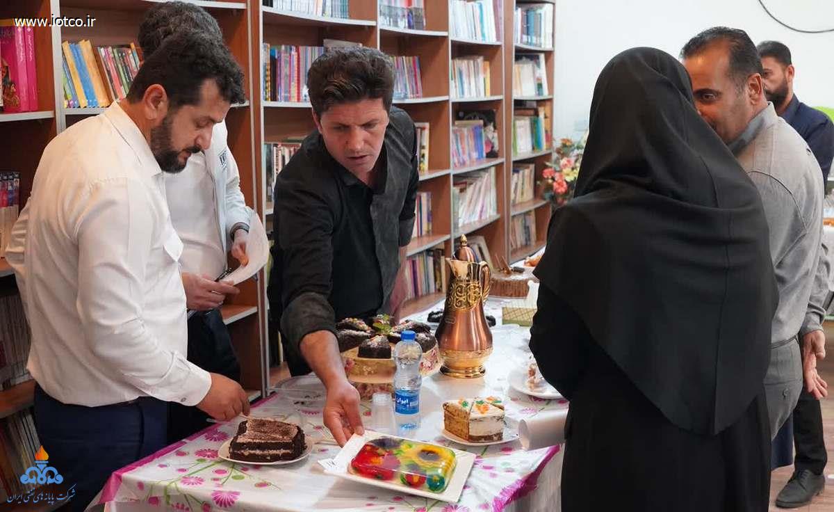 برگزاری جشنواره پخت کیک و شیرینی و جشنواره پخت غذای محلی در پایانه نفتی خارگ 6