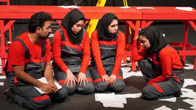 نمایش‌های اجرا شده در دوازدهمین جشنواره تئاتر «کودک و نوجوان» جزیره خارگ 21