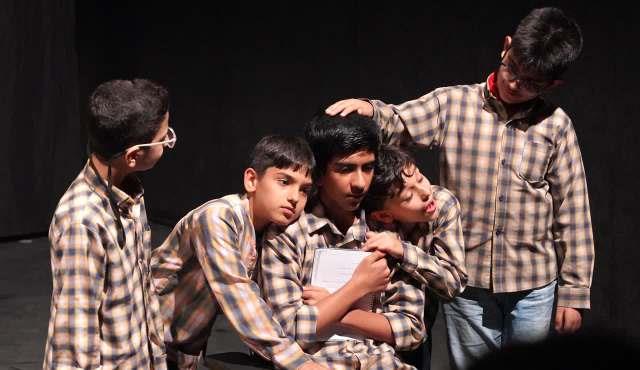 نمایش‌های اجرا شده در دوازدهمین جشنواره تئاتر «کودک و نوجوان» جزیره خارگ 16