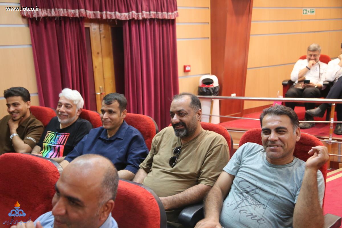 هفته وحدت 68