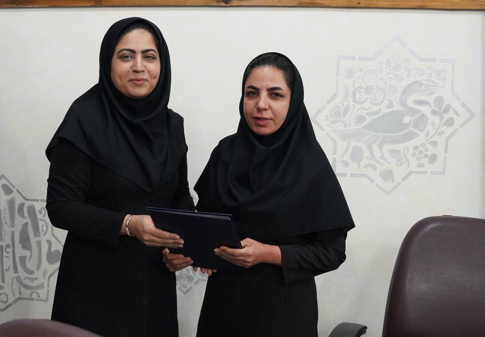 روز کارمند 28