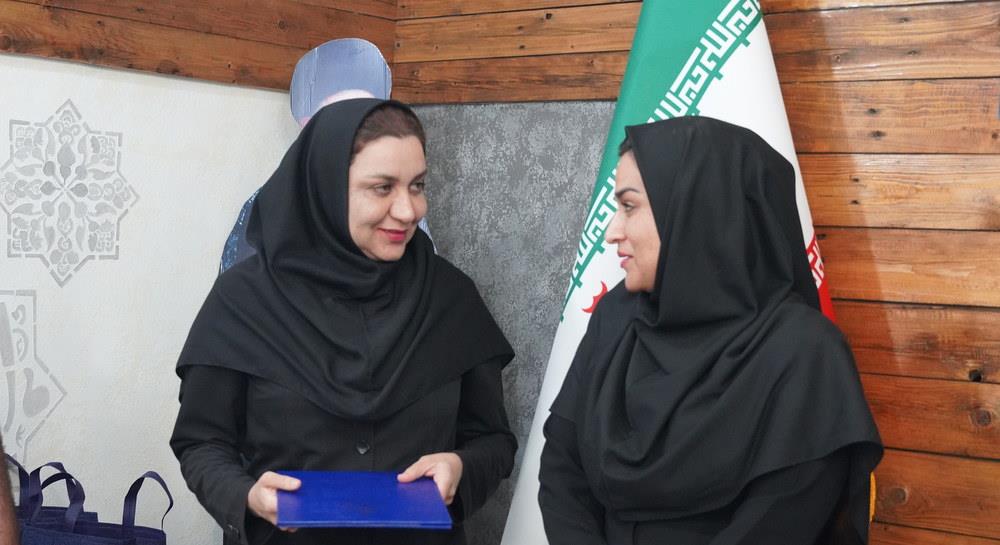 روز کارمند 24