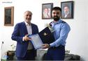 تجلیل از فرزند آزاده شهید شرکت پایانه‌های نفتی ایران