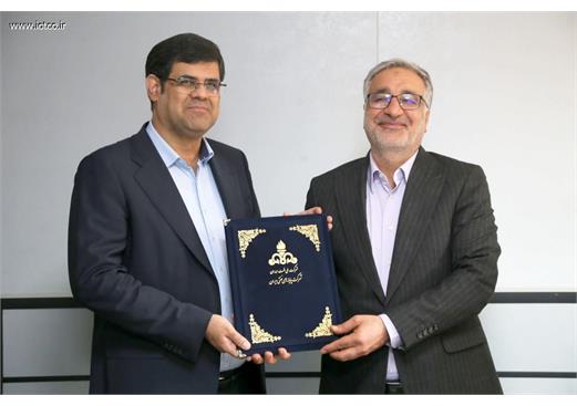  آیین تکریم و معارفه معاون مدیرعامل و مدیر امور مالی شرکت پایانه‌های نفتی ایران برگزار شد