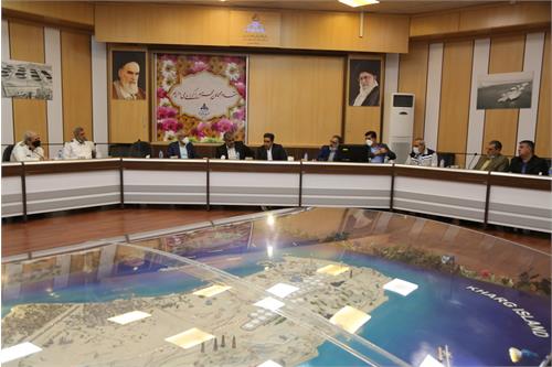 بازدید مدیرعامل و مدیران شرکت پایانه های نفتی ایران از پایانه نفتی خارگ