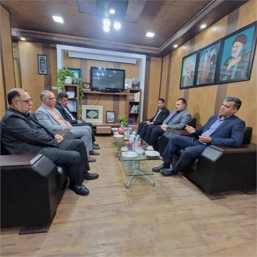 دیدار مدیرعامل شرکت پایانه‌های نفتی ایران با مسئولین شهرستان گناوه